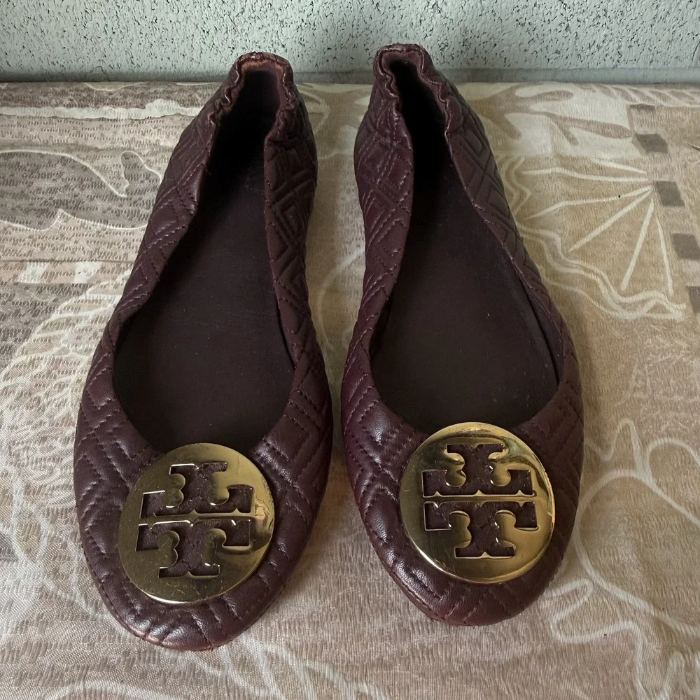 Tory Burch Quilted Burgundy Ballet Flats, Gold Logo Medallion Sz. 6